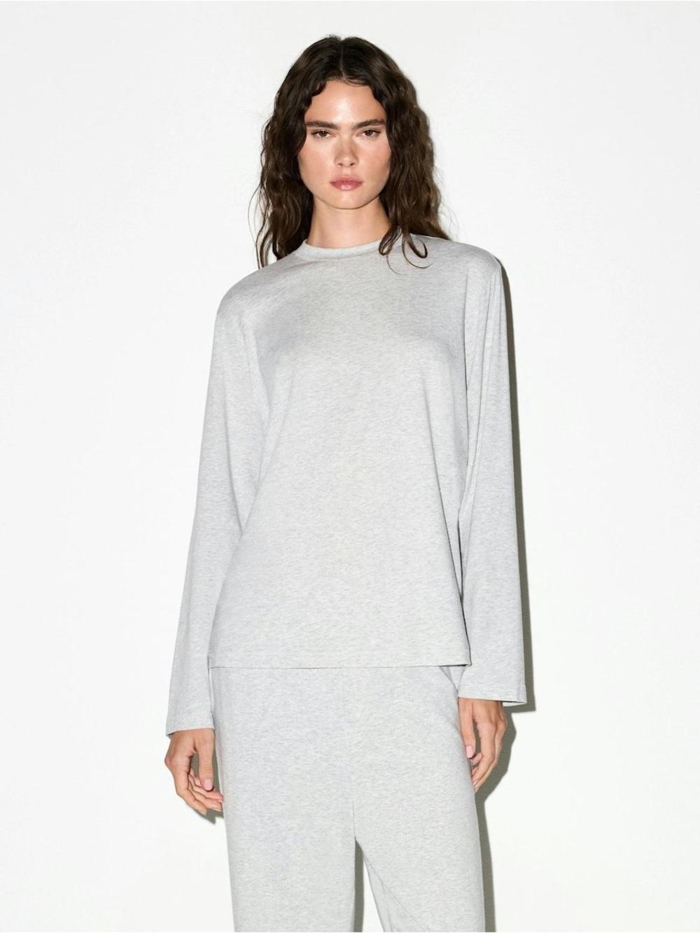 Skims boyfriend Light Gray Long-Sleeve Crew Top
